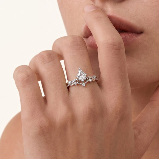 Gnoce Leaf & Vine  Diamond-cut Engagement Ring Platinum-plated Silver Blend_2