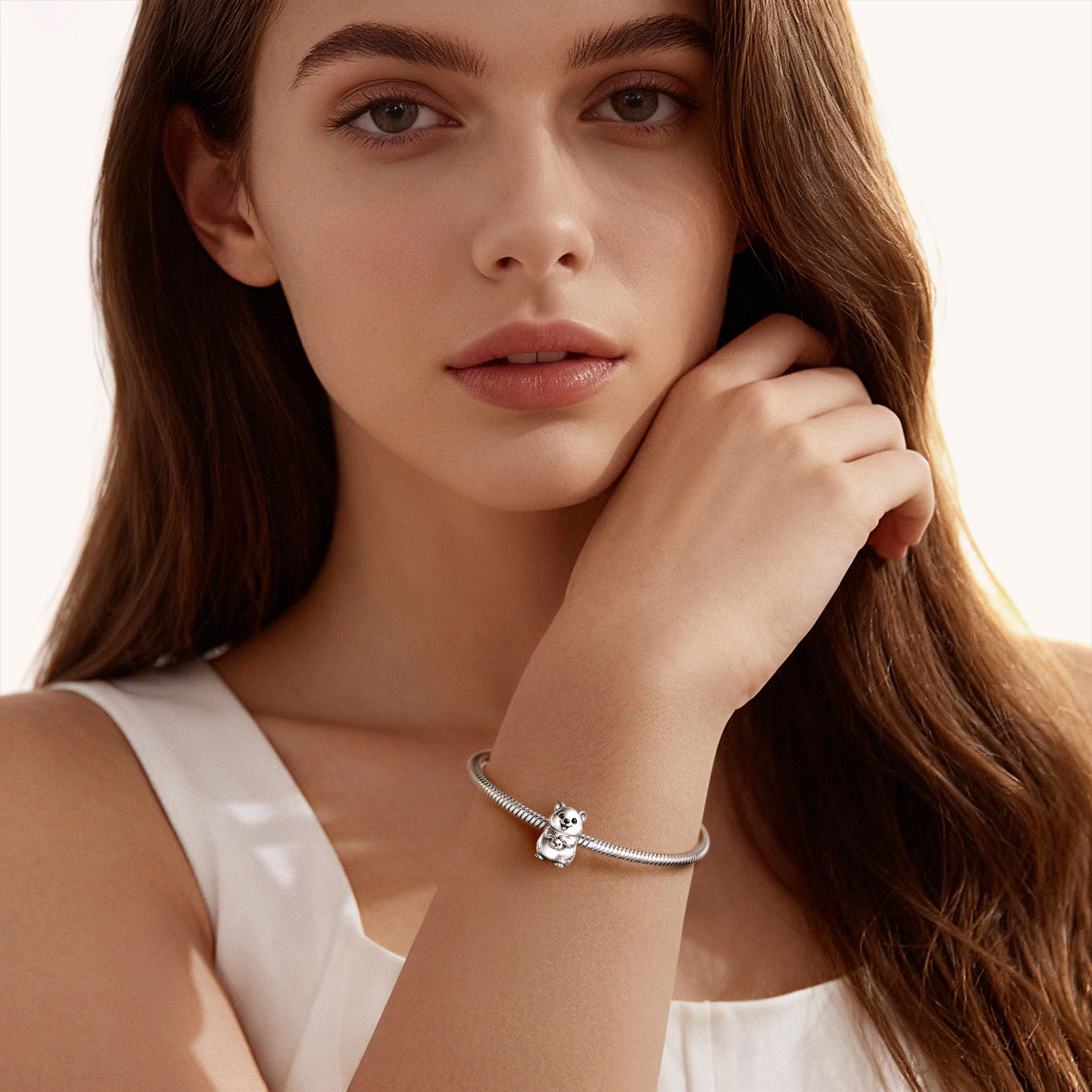 Gnoce Quokka Embraces Baby Charm Platinum-plated Silver Blend_4