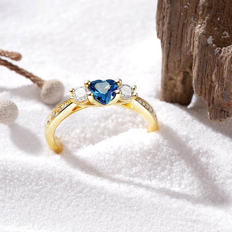Gnoce Sparkling Three-Stone Promise Ring_2